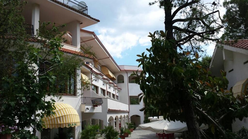 Paradiso Hotel