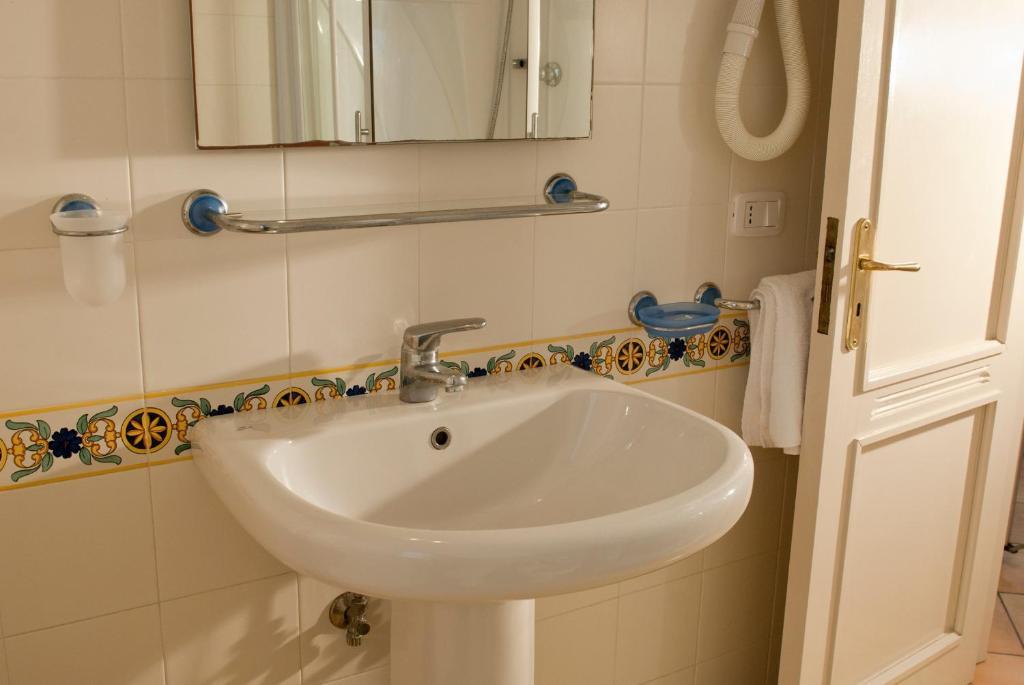 Hotel Paradiso 4*