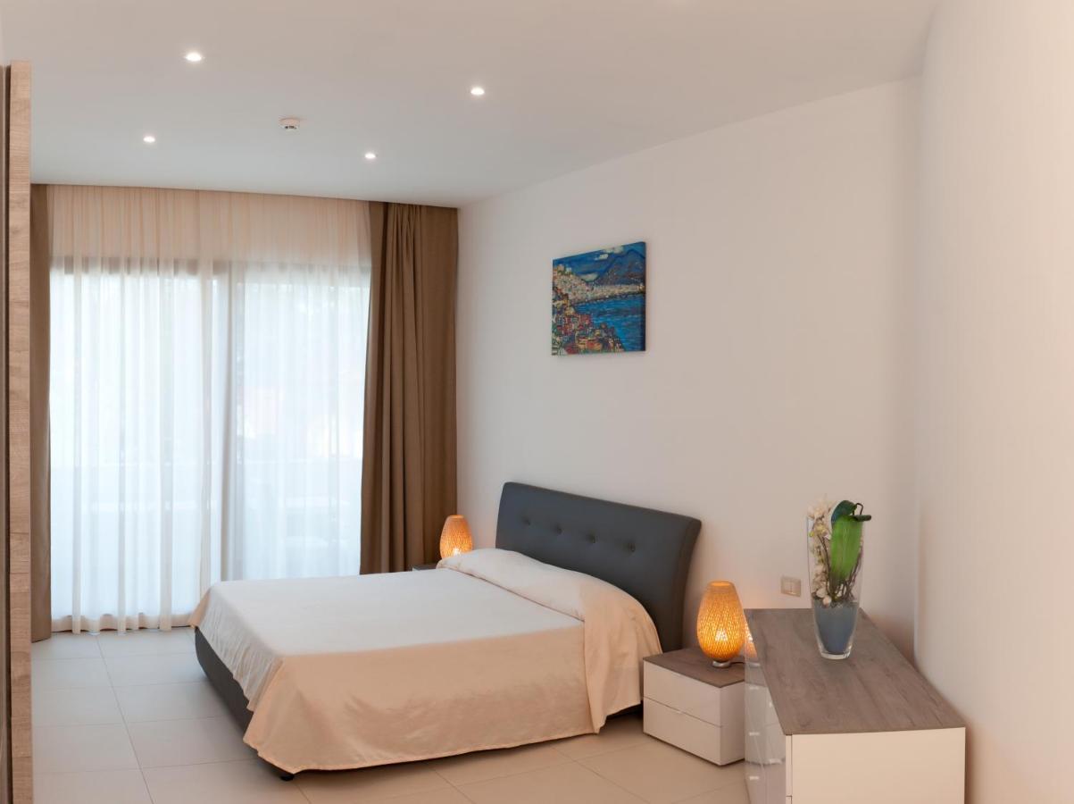 Paradiso Hotel 4*